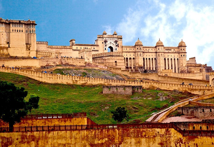 Why Travelers Trust Book Your Cabs for Safe & Comfortable Journeys